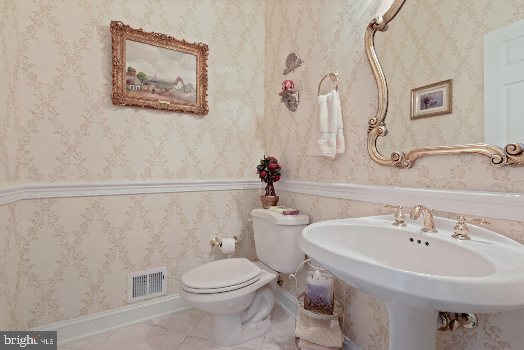1138 Round Pebble Lane Reston, VA 20194 - Photo 23 of 55 Elegant 1st floor Powder Rm w/Marble floor