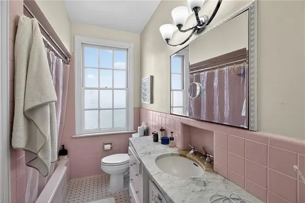 $3,950 | 528 Walnut Street, New Orleans, LA 70118