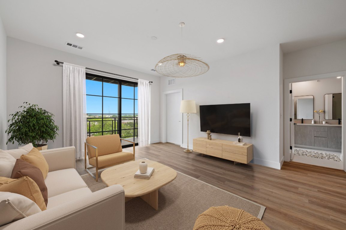 4315 South Congress Avenue, Unit 330 Austin, TX 78745 - Photo 4 of 16