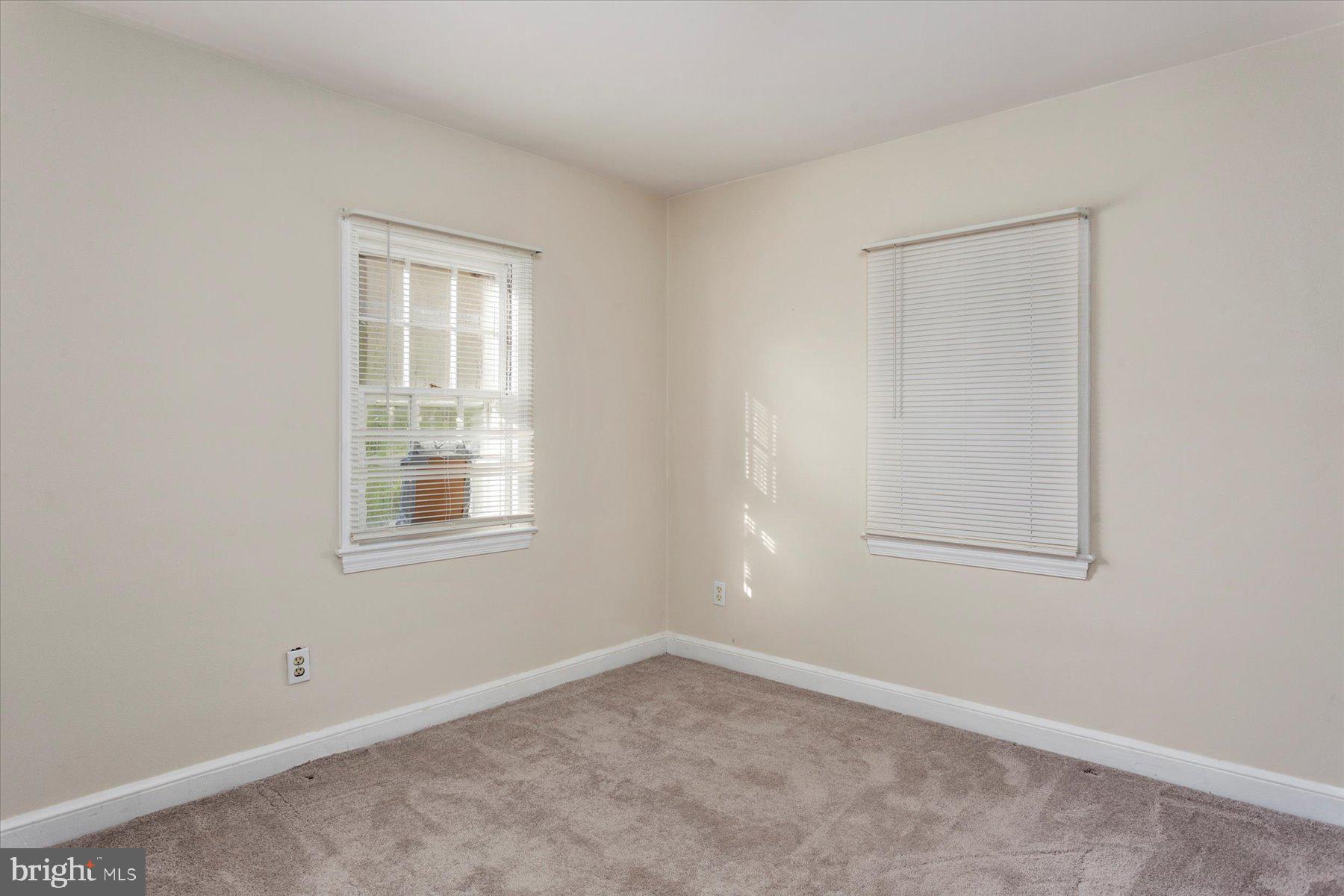 15800 Thompson Road Silver Spring, MD 20905 - Photo 11 of 29