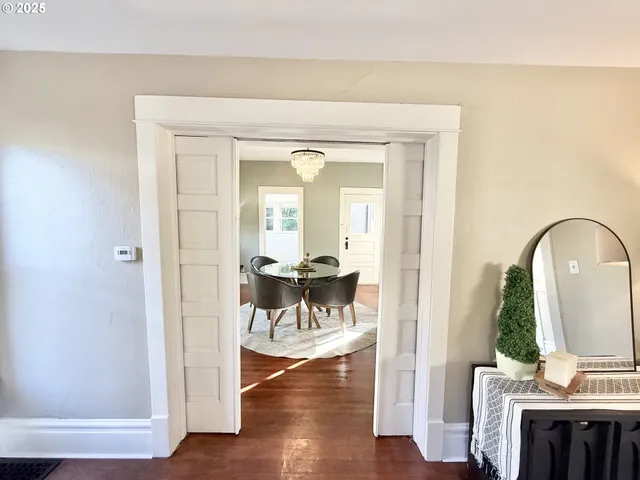 $429,900 | 1596 Chemeketa Street Northeast, Salem, OR 97301