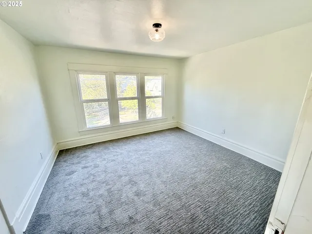 $429,900 | 1596 Chemeketa Street Northeast, Salem, OR 97301