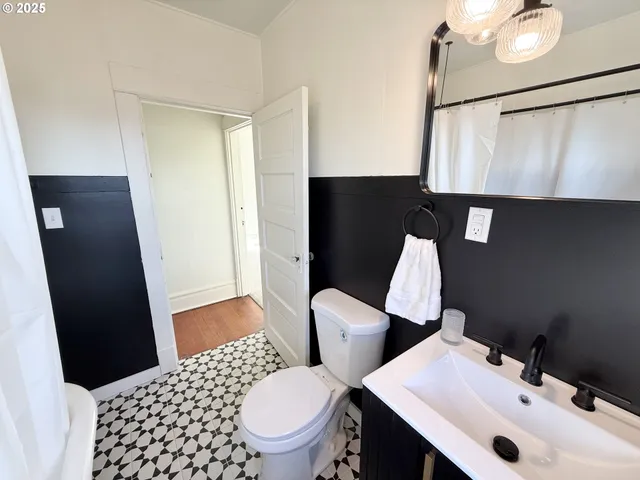 $429,900 | 1596 Chemeketa Street Northeast, Salem, OR 97301