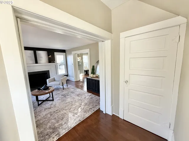 $429,900 | 1596 Chemeketa Street Northeast, Salem, OR 97301