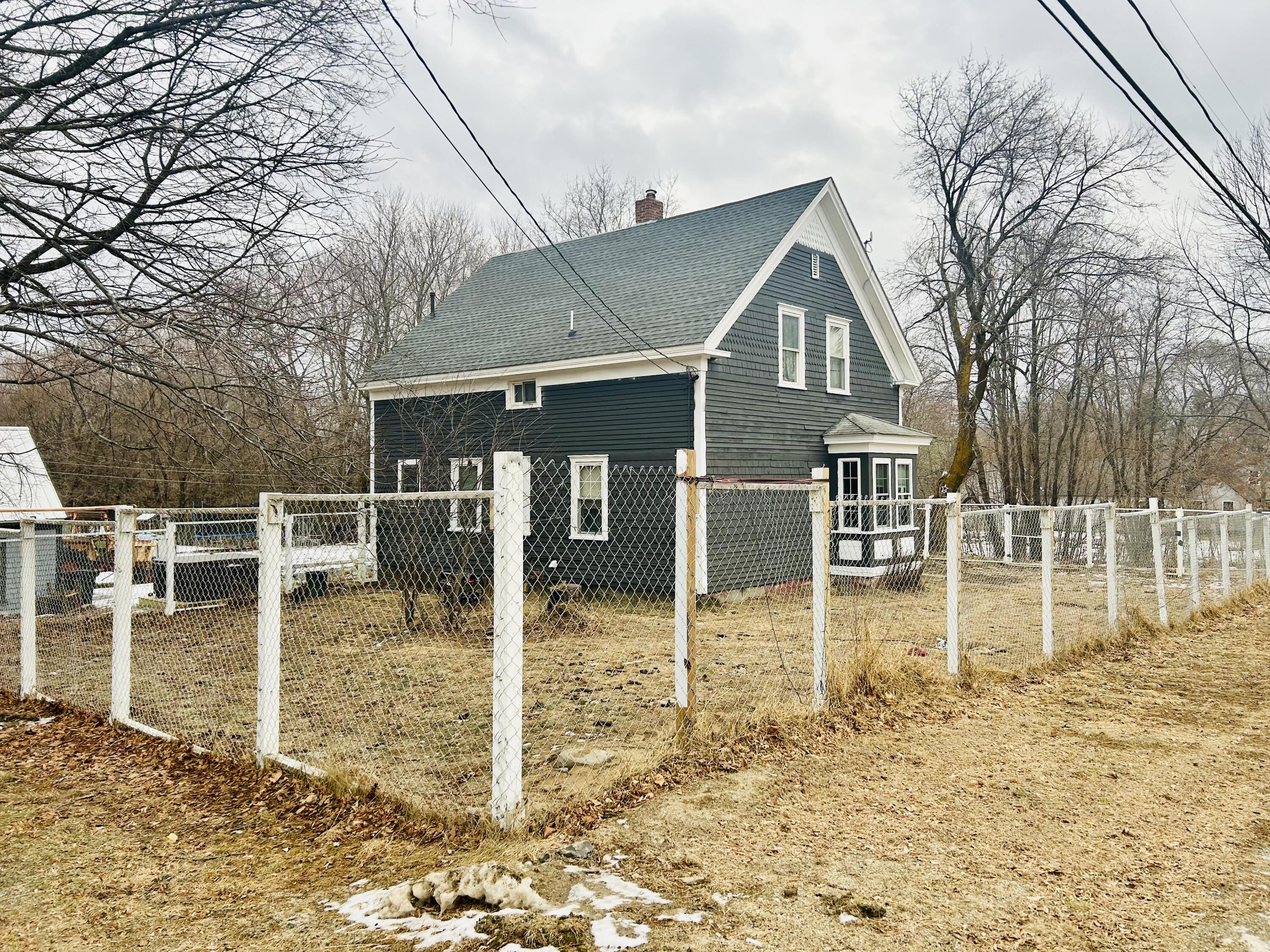 509 North Parish Road Turner, ME 04282 - Photo 5 of 37 IMG_0962