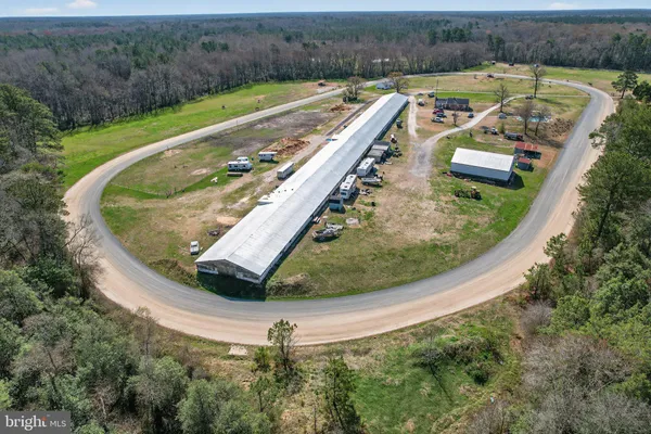 $950,000 | 33096 Johnson Road, Salisbury, MD 21804