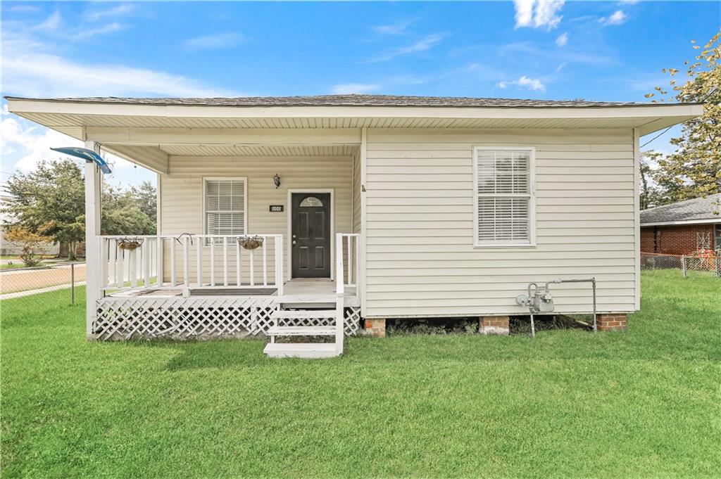 600 Girod Street Mandeville, LA 70448 - Photo 1 of 11