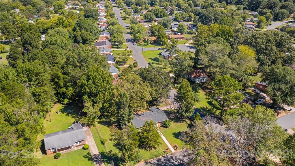 800 Milan Road East Charlotte, NC 28216 - Photo 12 of 38 Gallery Image 12