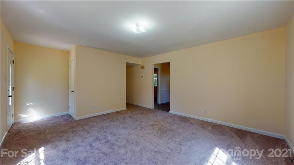 800 Milan Road East Charlotte, NC 28216 - Photo 19 of 38 Gallery Image 19