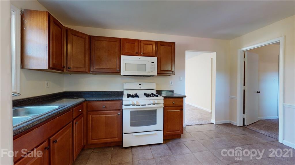 800 Milan Road East Charlotte, NC 28216 - Photo 24 of 38 Gallery Image 24