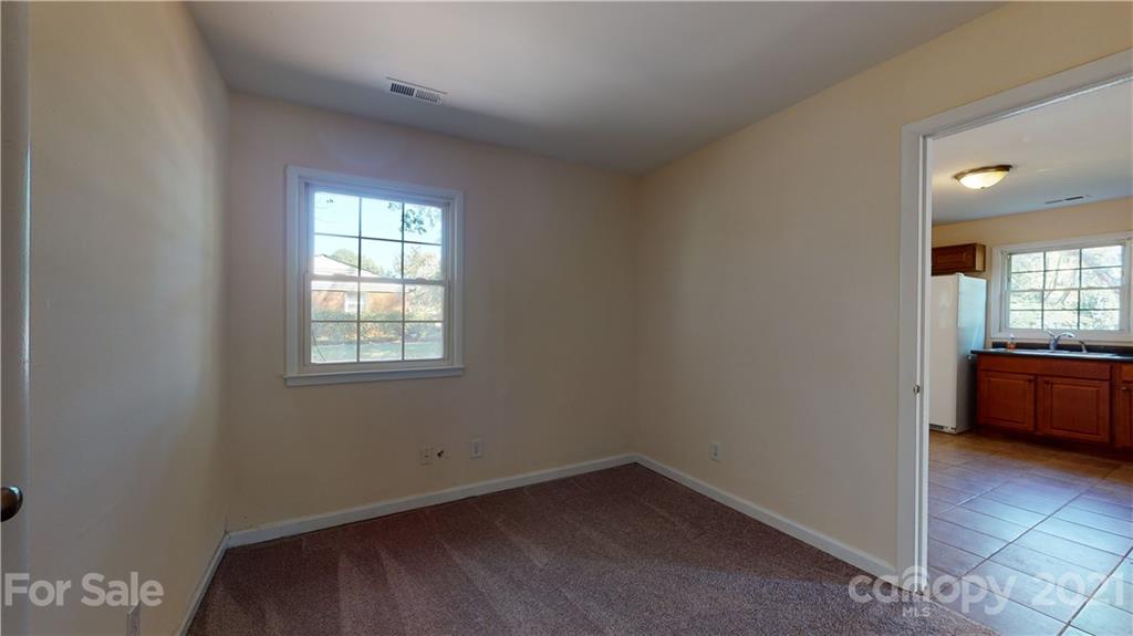 800 Milan Road East Charlotte, NC 28216 - Photo 28 of 38 Gallery Image 28