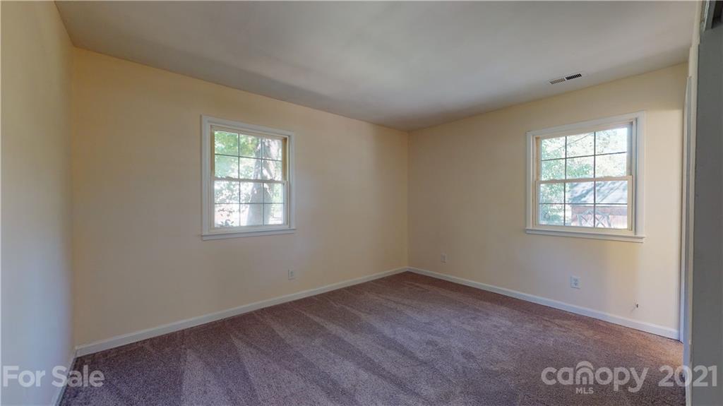 800 Milan Road East Charlotte, NC 28216 - Photo 29 of 38 Gallery Image 29