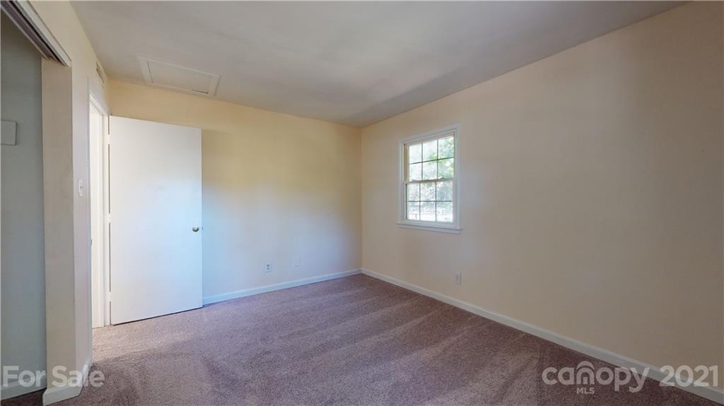 800 Milan Road East Charlotte, NC 28216 - Photo 30 of 38 Gallery Image 30
