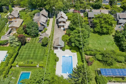 $3,595,000 | 45 Wooley Street, Southampton, NY 11968