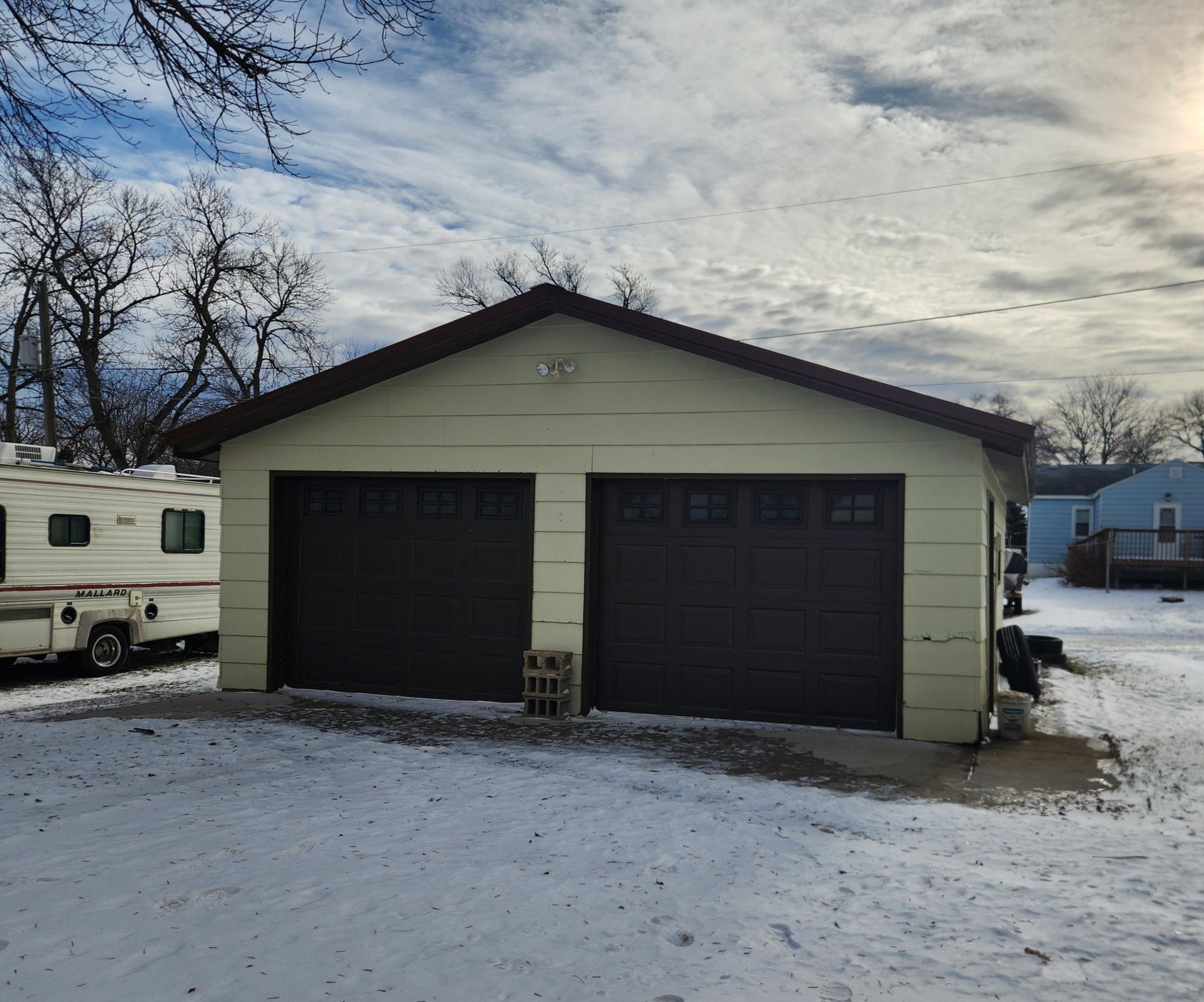 820 6th Street Southwest Pipestone, MN 56164 - Photo 28 of 31