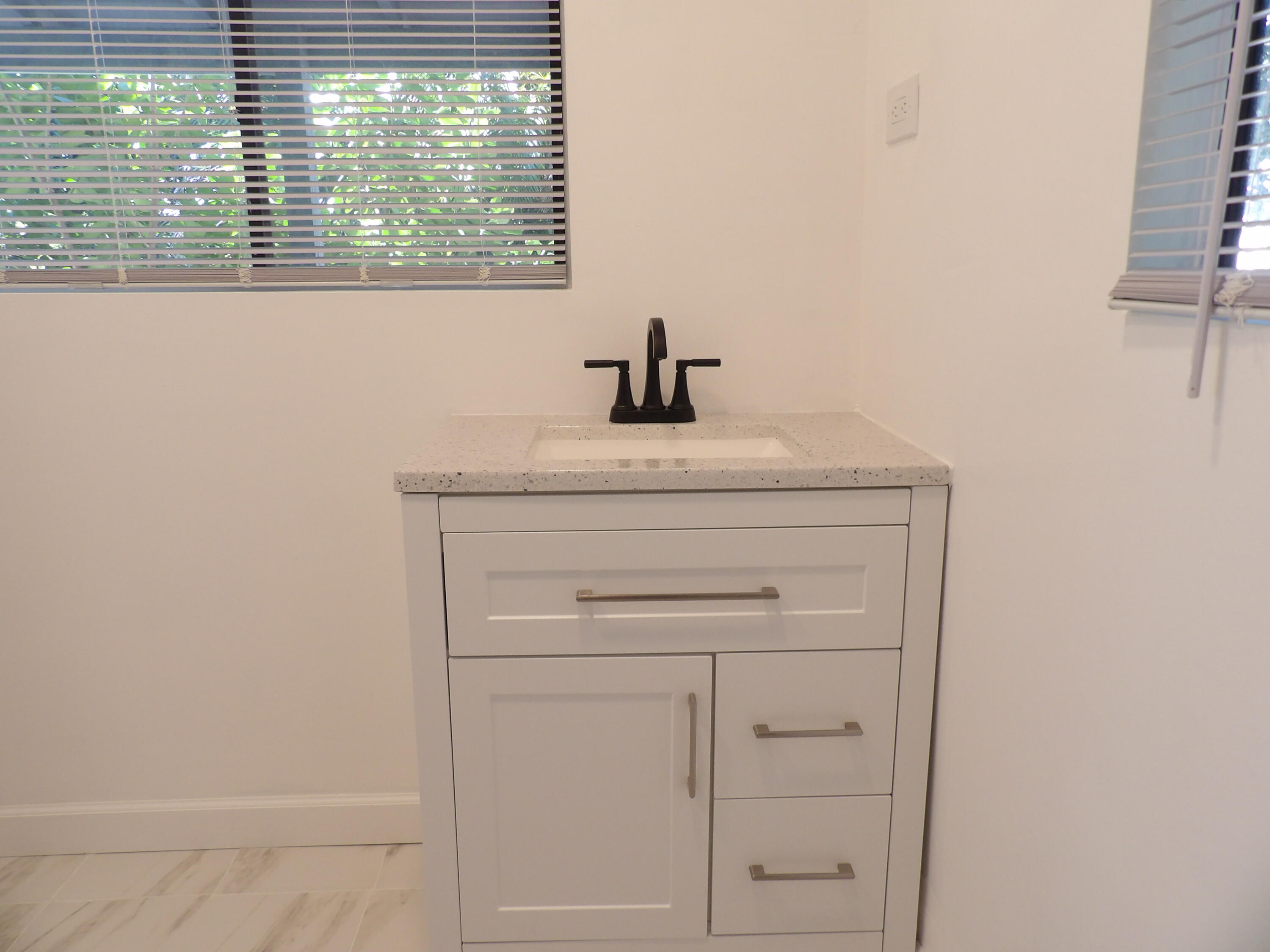 6287 Gun Club Road West Palm Beach, FL 33415 - Photo 5 of 9 Vanity