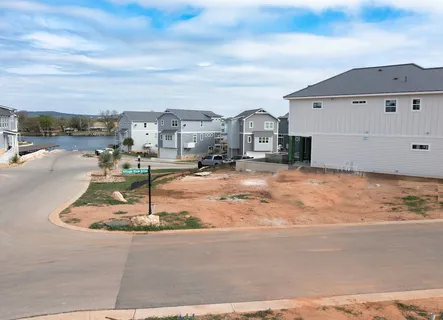 $399,999 | 104 Village View Drive, Kingsland, TX 78639