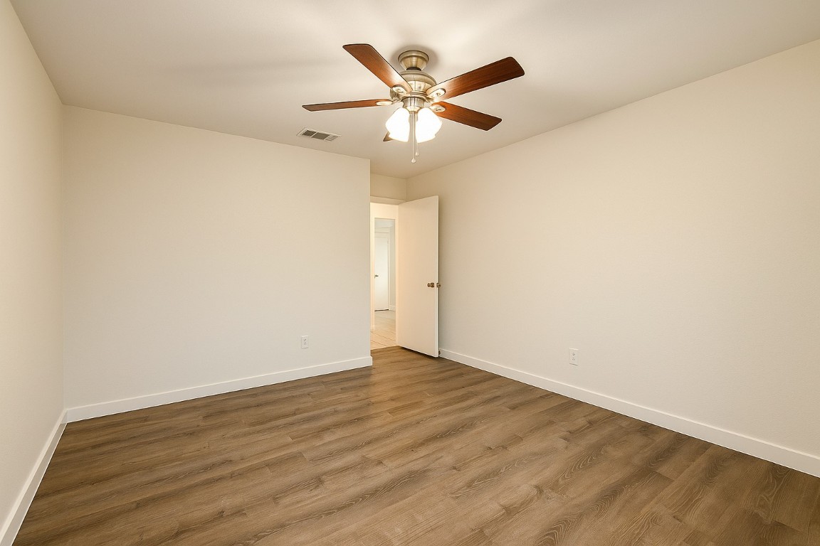 12806 Margit Drive Austin, TX 78729 - Photo 11 of 14