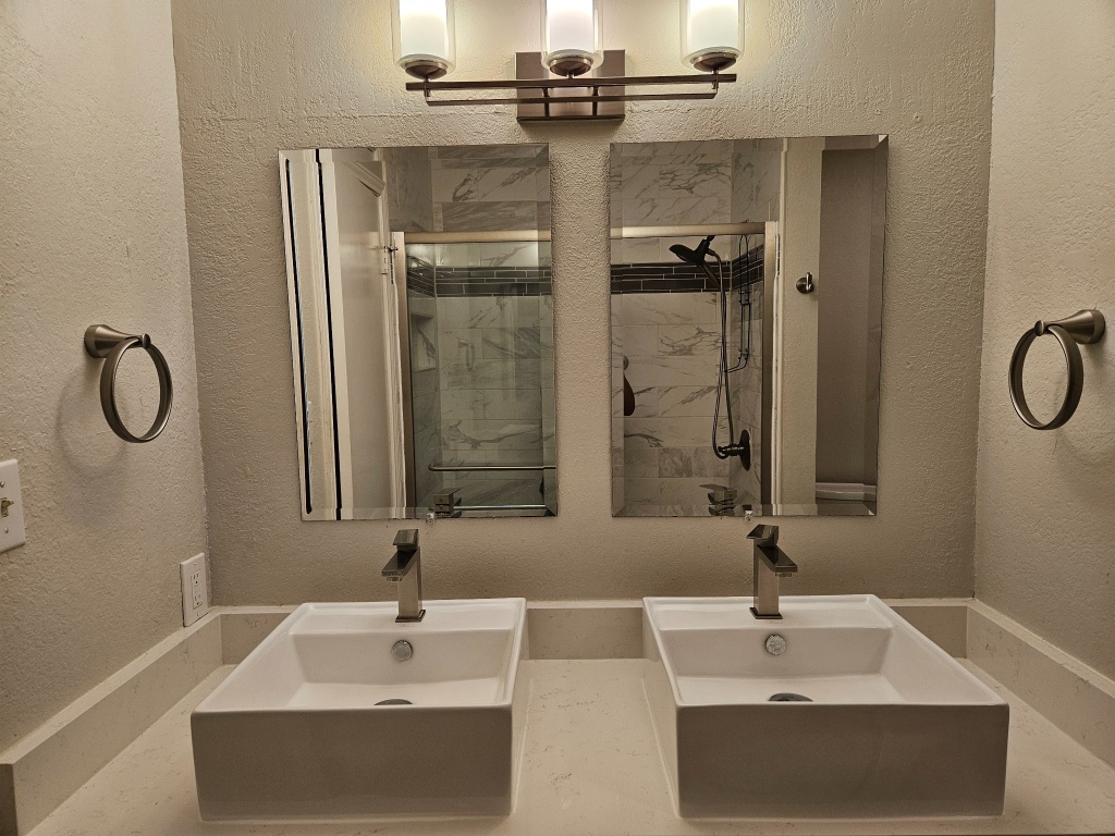 12806 Margit Drive Austin, TX 78729 - Photo 9 of 14