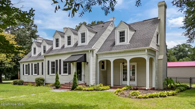 $259,000 | 401 Goldsboro Street, Lucama, NC 27851