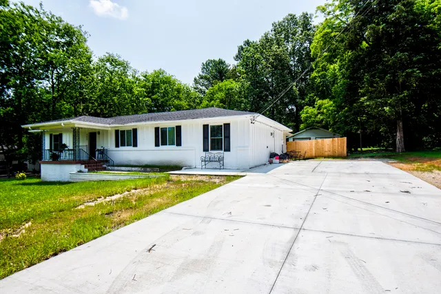 $275,000 | 717 West James Street, Rossville, GA 30741