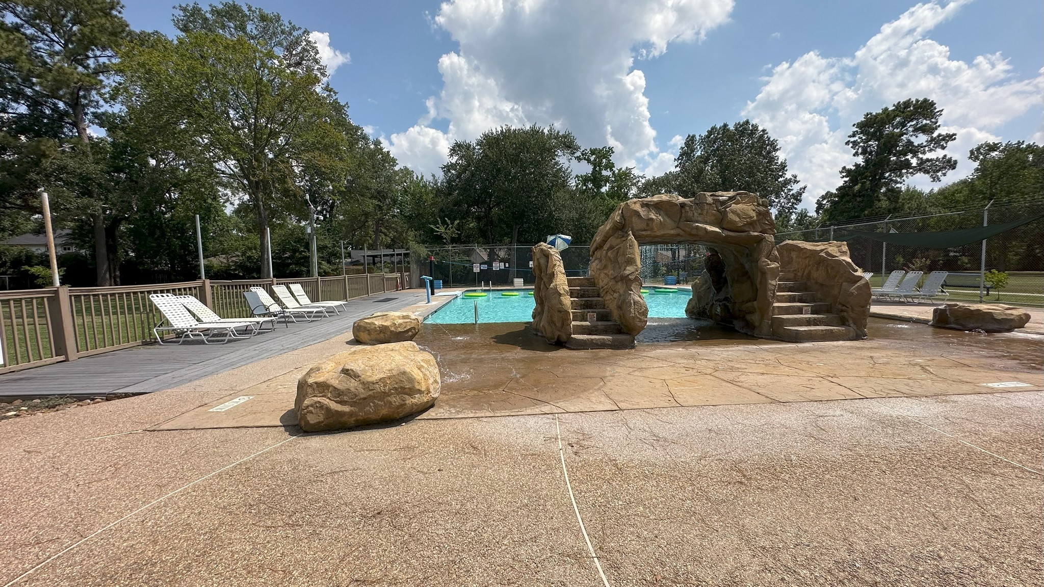 4423 Mossygate Drive Spring, TX 77373 - Photo 38 of 38 a view of a park with iron fence
