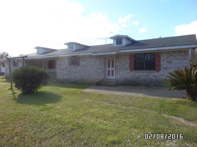17 Q D Dillon Road Tylertown, MS 39667 - Photo 1 of 1 Main View