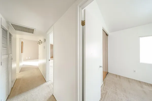 $1,900 | 102 West Concorda Drive, Unit 103, Tempe, AZ 85282