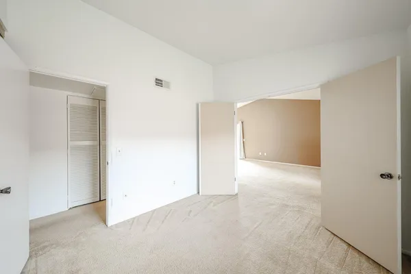 $1,900 | 102 West Concorda Drive, Unit 103, Tempe, AZ 85282