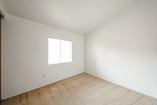 $1,900 | 102 West Concorda Drive, Unit 103, Tempe, AZ 85282