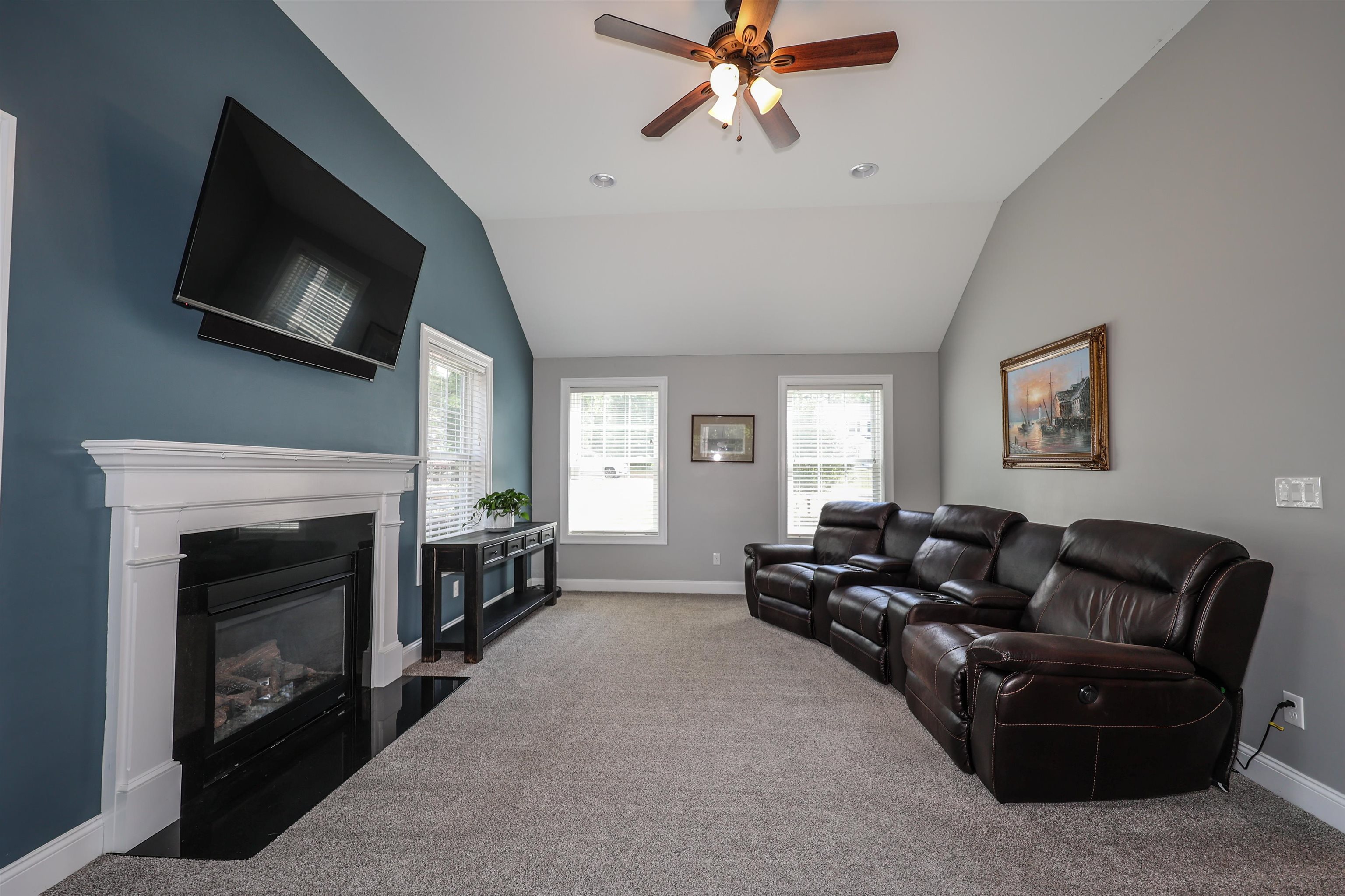 18 Treys Way Epping, NH 03042 - Photo 12 of 40