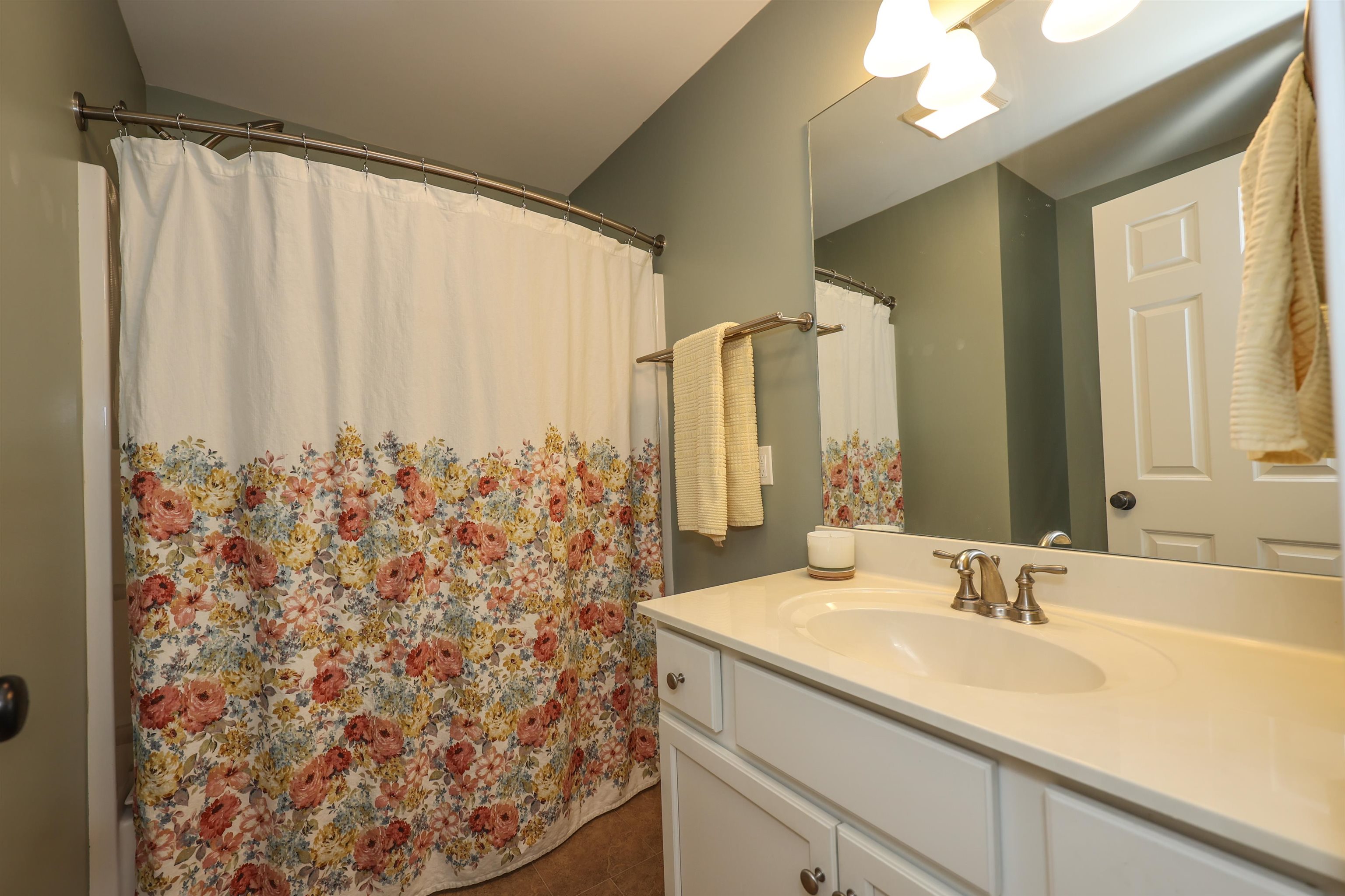 18 Treys Way Epping, NH 03042 - Photo 27 of 40
