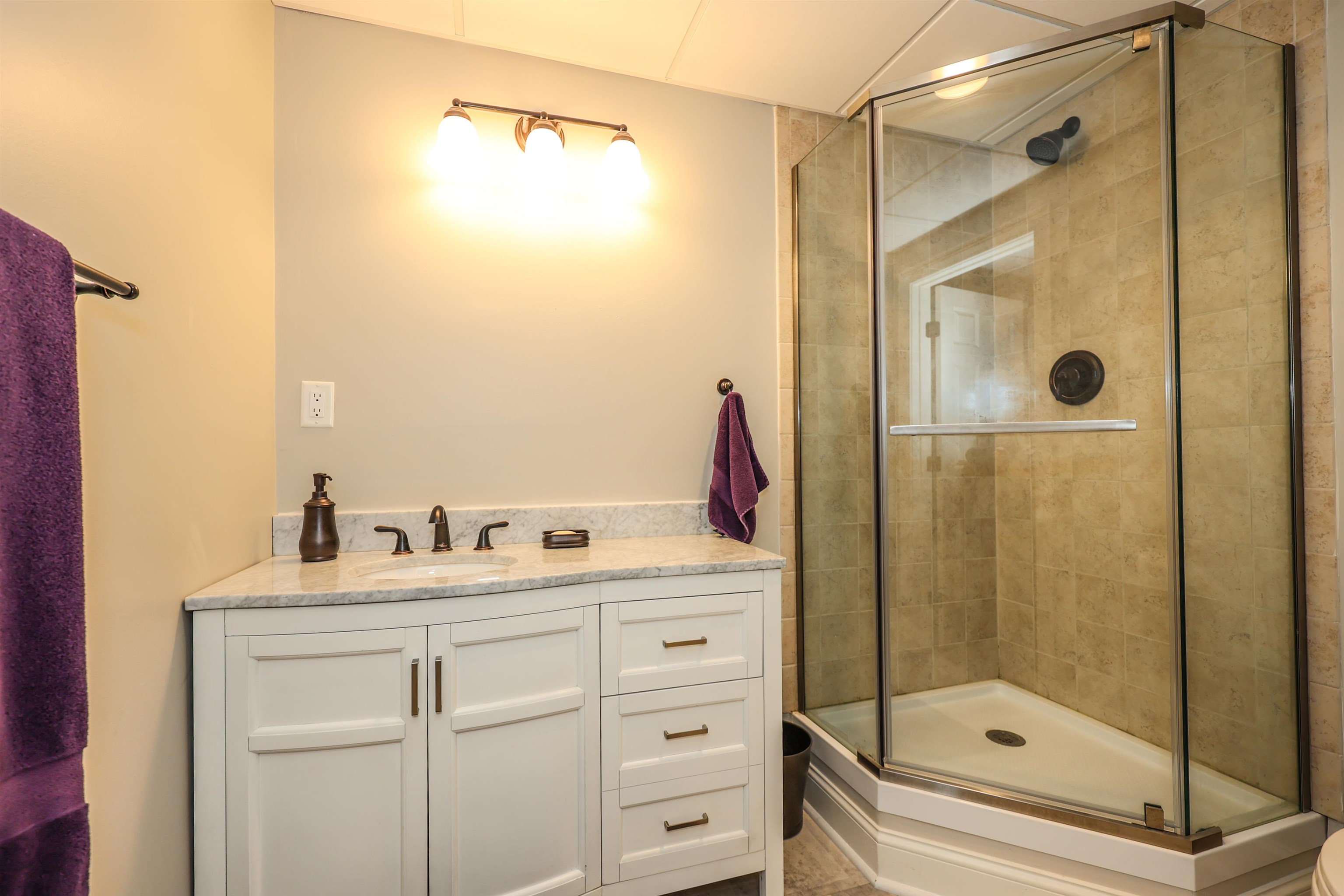 18 Treys Way Epping, NH 03042 - Photo 35 of 40