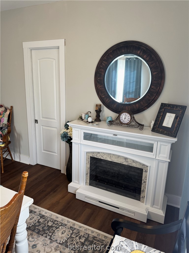 10390 Hedrick Road Hearne, TX 77859 - Photo 25 of 34 Electric fireplace in dining room can be used for heat too