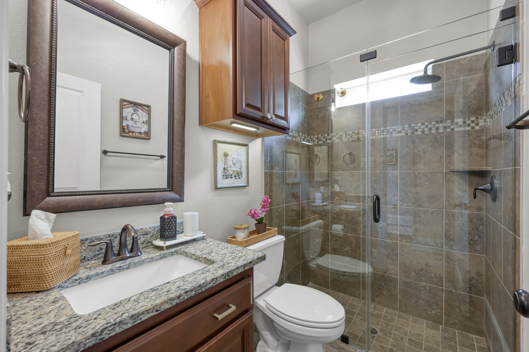 31742 Serrano Bluff Lane Spring, TX 77386 - Photo 16 of 40 Guest bathroom downstairs w/ handicapped accessible walk-in shower.