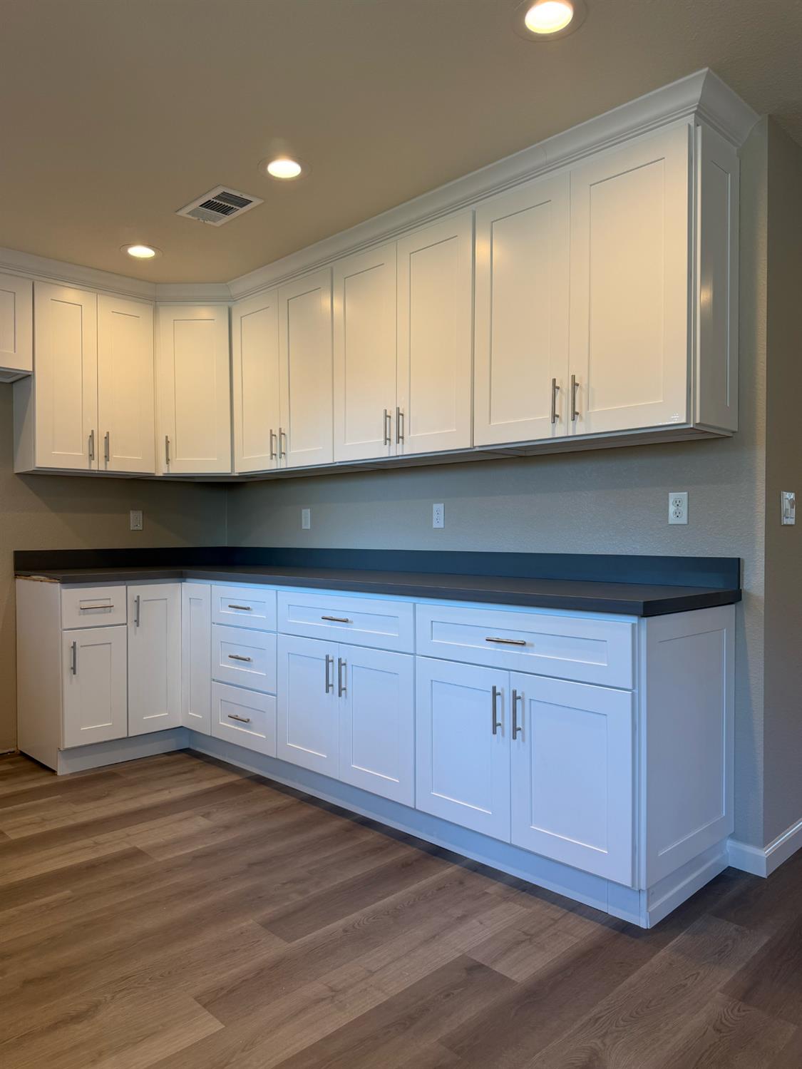 2304 Coston Avenue Modesto, CA 95350 - Photo 4 of 23