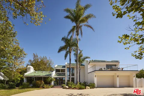 $5,600,000 | 29417 Bluewater Road, Malibu, CA 90265