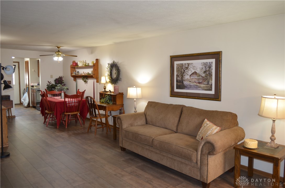 4290 Midfield Street Springfield, OH 45503 - Photo 11 of 51