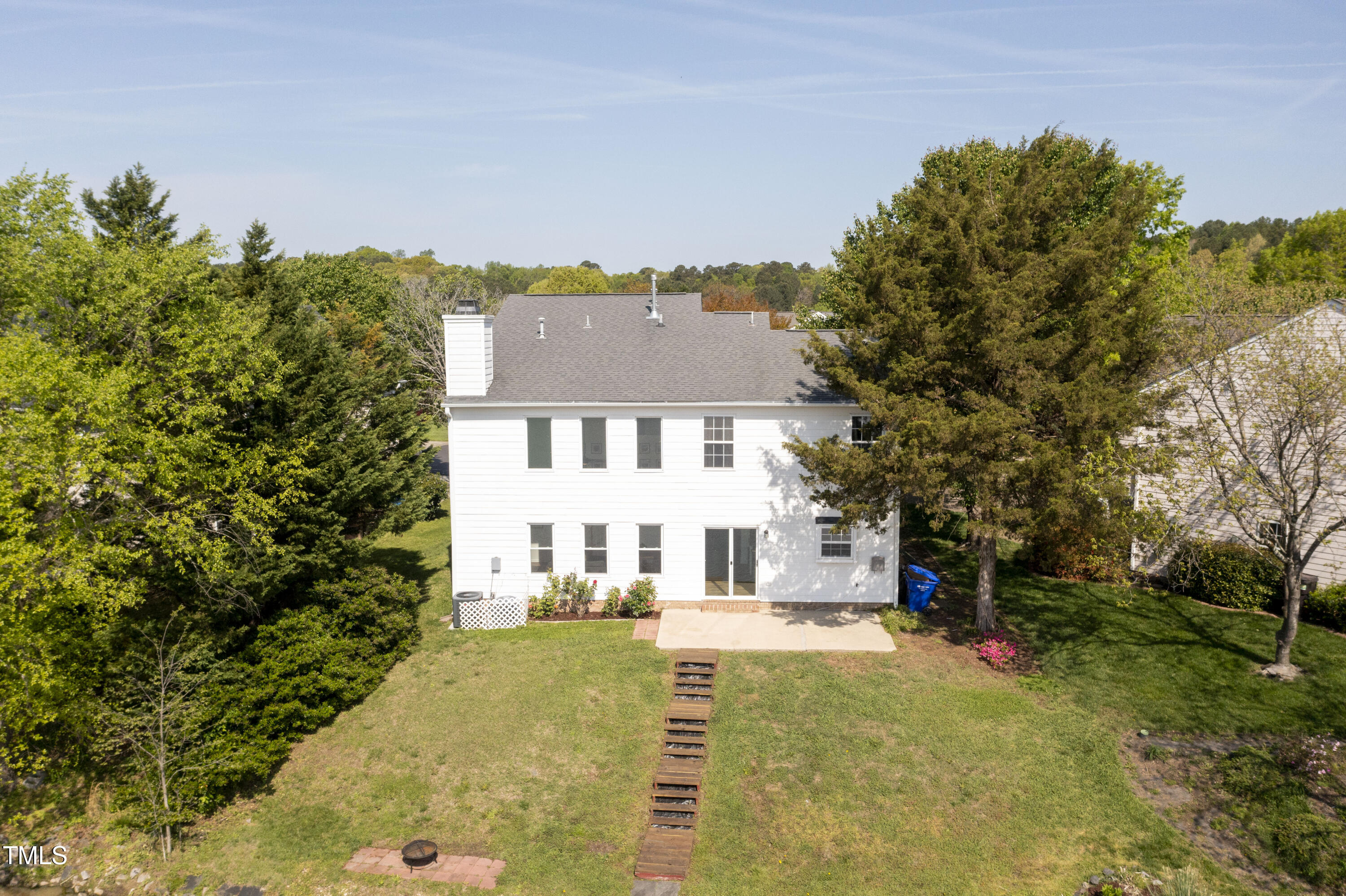 512 North Water's Edge Drive Durham, NC 27703 - Photo 37 of 55 35