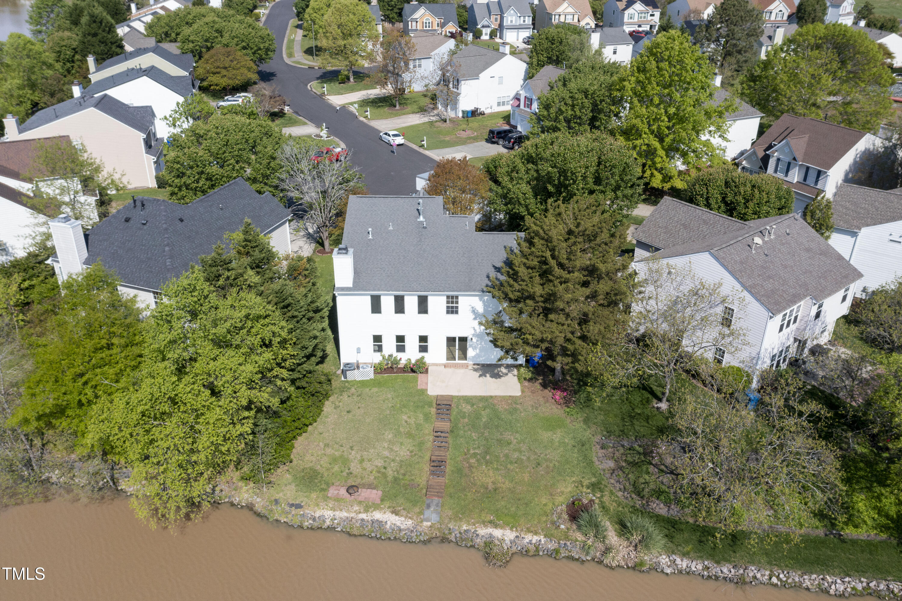 512 North Water's Edge Drive Durham, NC 27703 - Photo 41 of 55 45