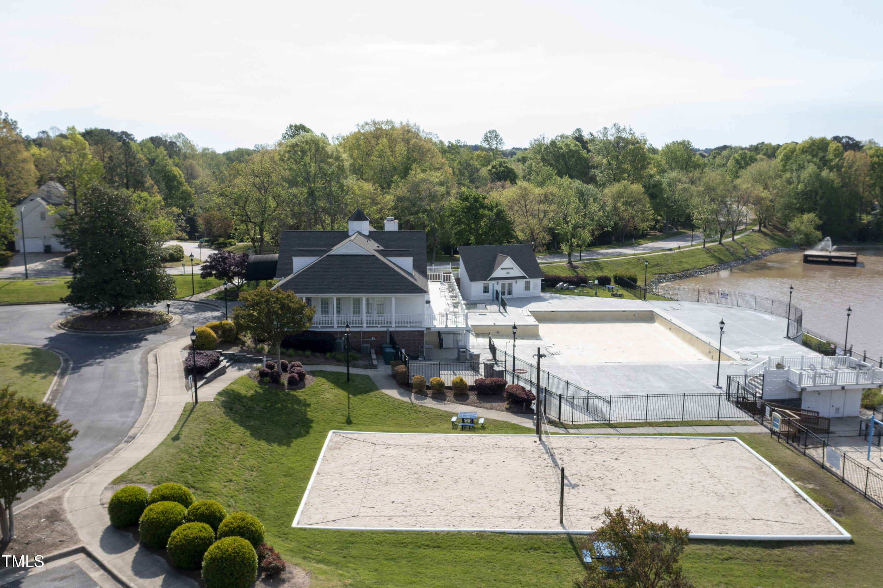 512 North Water's Edge Drive Durham, NC 27703 - Photo 50 of 55 52