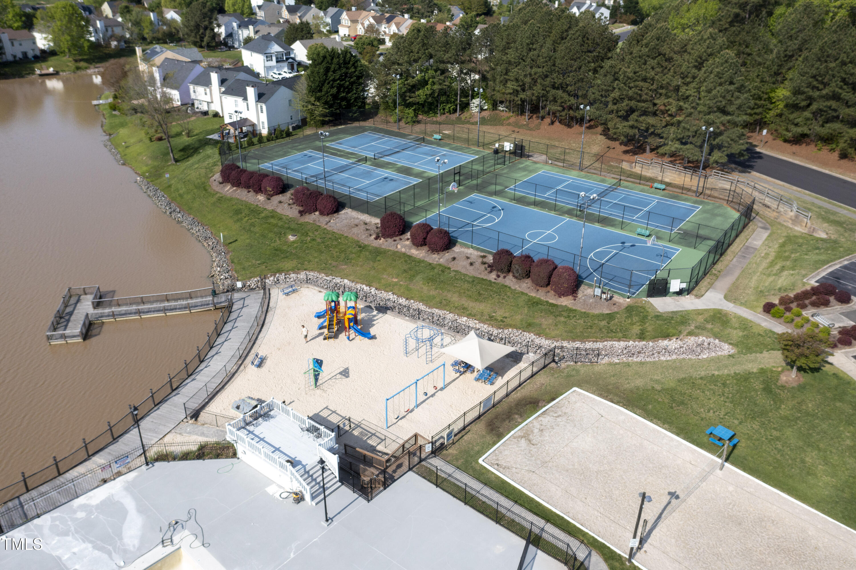 512 North Water's Edge Drive Durham, NC 27703 - Photo 53 of 55 55