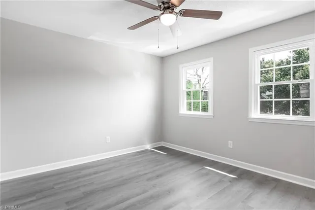 $995 | 30 Forsyth Street, Thomasville, NC 27360