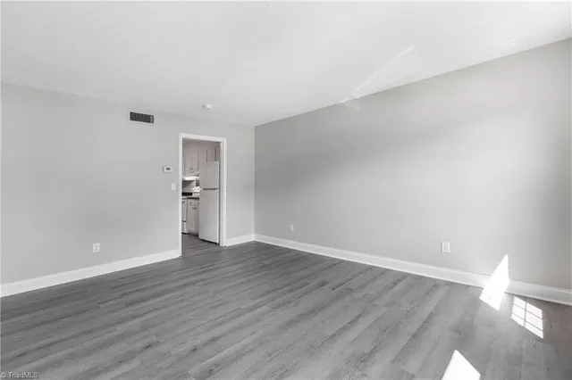 $995 | 30 Forsyth Street, Thomasville, NC 27360