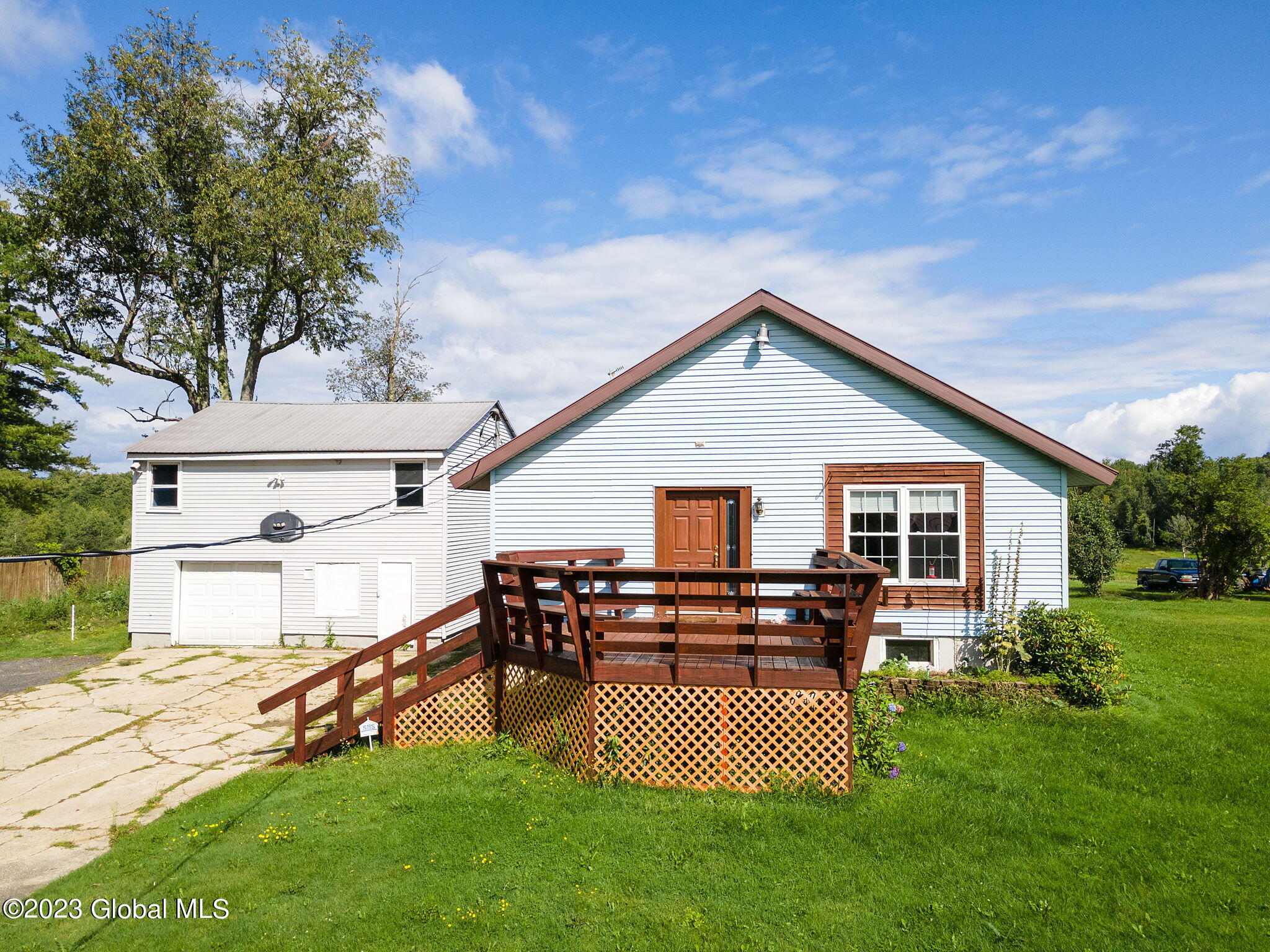 181 Ridge Road Amsterdam, NY 12010 - Photo 2 of 51 2-web-or-mls-181RidgeRd_02