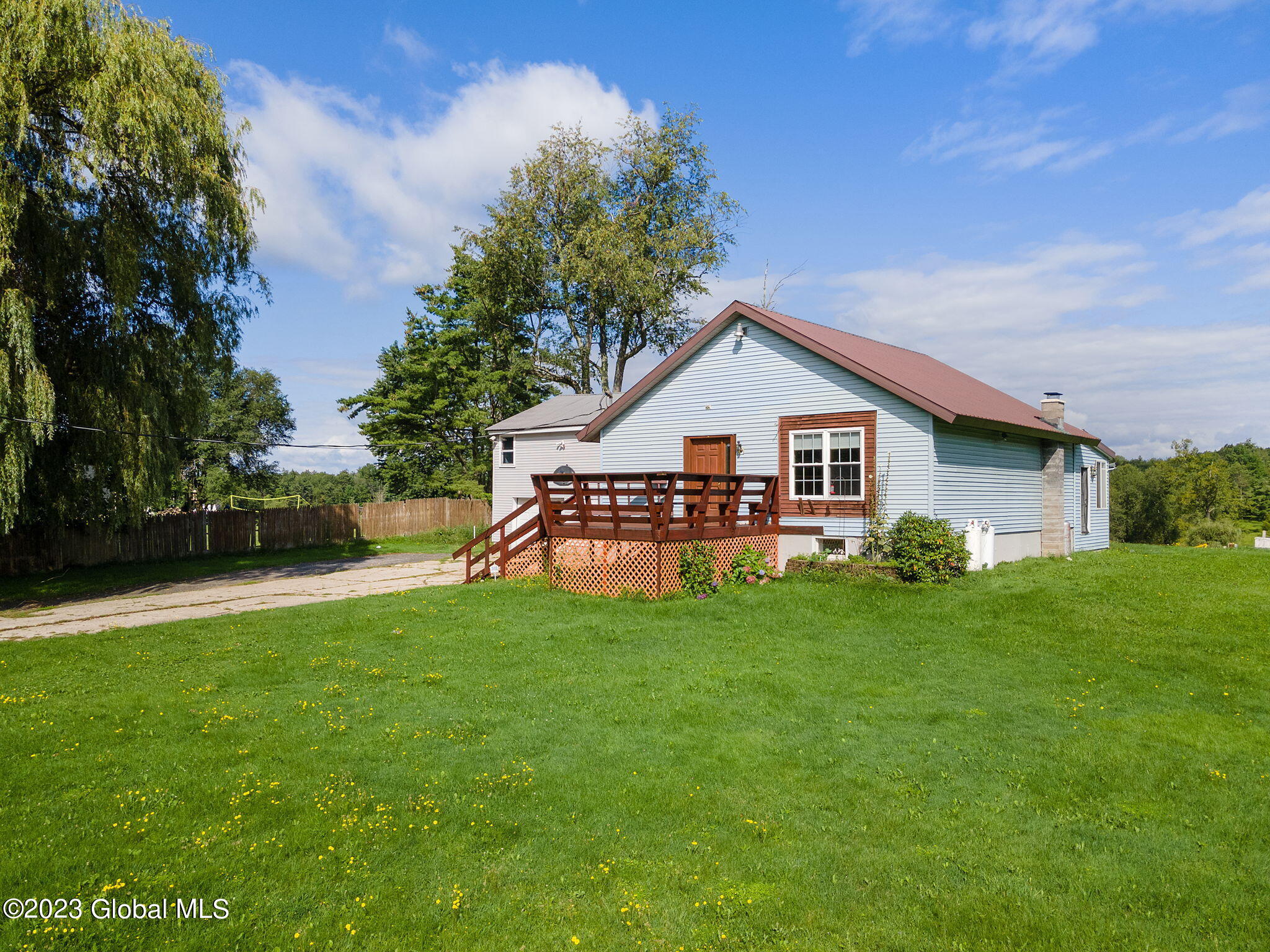 181 Ridge Road Amsterdam, NY 12010 - Photo 3 of 51 3-web-or-mls-181RidgeRd_03
