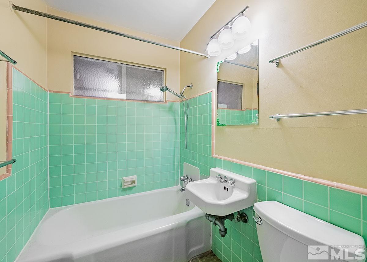 851 Arbutus Street Reno, NV 89509 - Photo 7 of 12 Photo 7