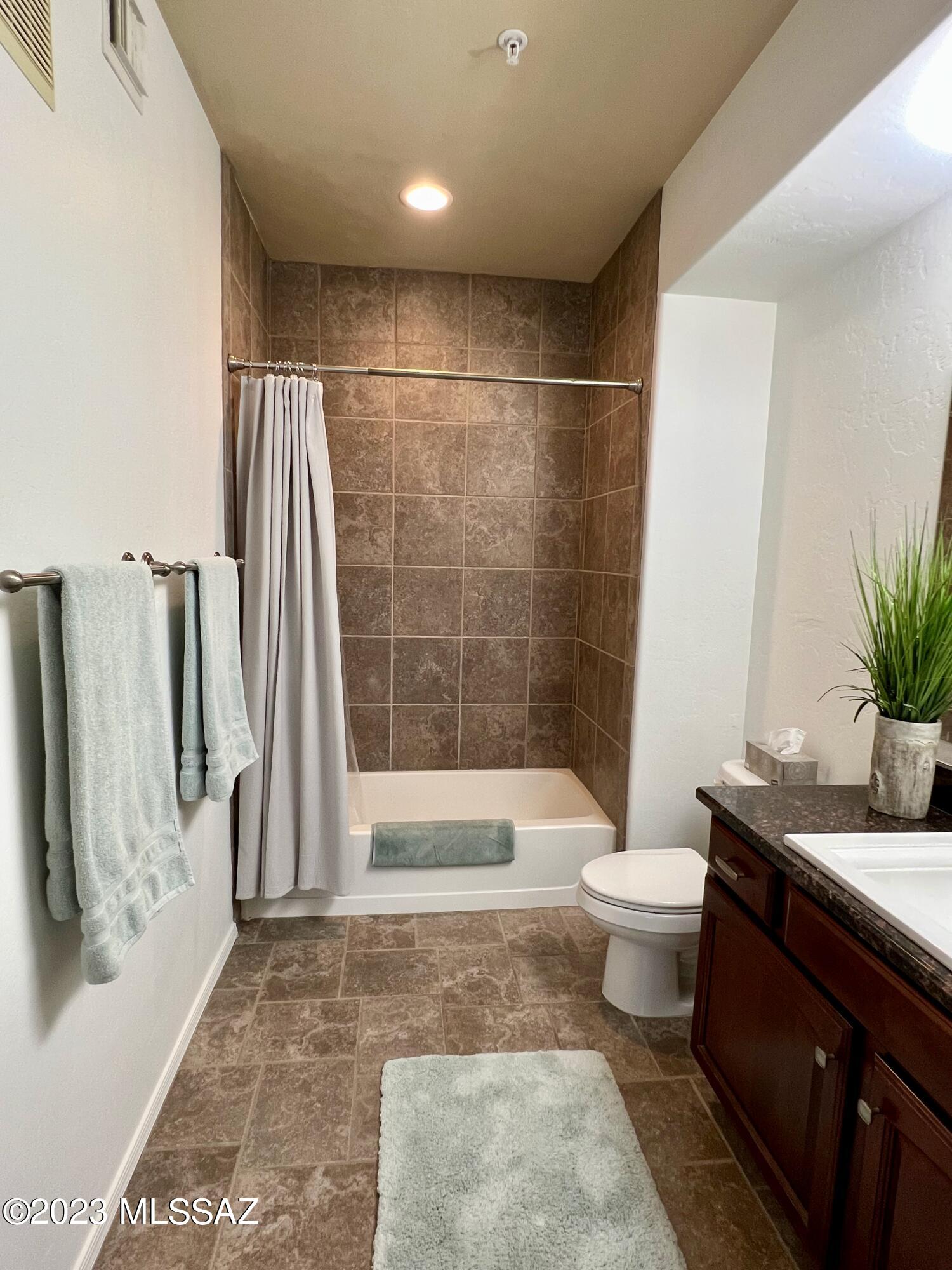 2550 East River Road, Unit 16206 Tucson, AZ 85718 - Photo 14 of 40