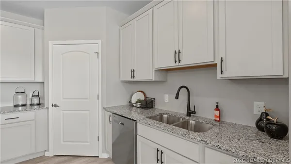 $399,000 | 290 Plaza Bch Drive, Unit 1A, Camdenton, MO 65020