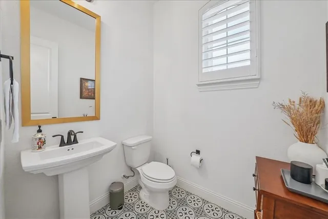 a view of a house with a big yard